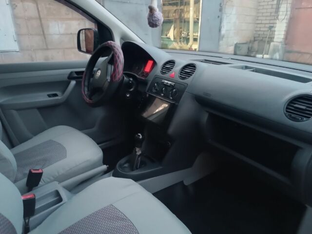 Белый Фольксваген Кадди, объемом двигателя 1.9 л и пробегом 348 тыс. км за 5100 $, фото 5 на Automoto.ua