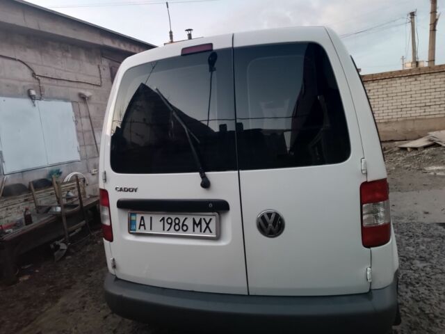 Белый Фольксваген Кадди, объемом двигателя 1.9 л и пробегом 348 тыс. км за 5100 $, фото 3 на Automoto.ua