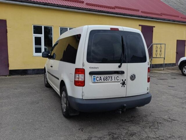 Белый Фольксваген Кадди, объемом двигателя 2 л и пробегом 280 тыс. км за 6400 $, фото 3 на Automoto.ua