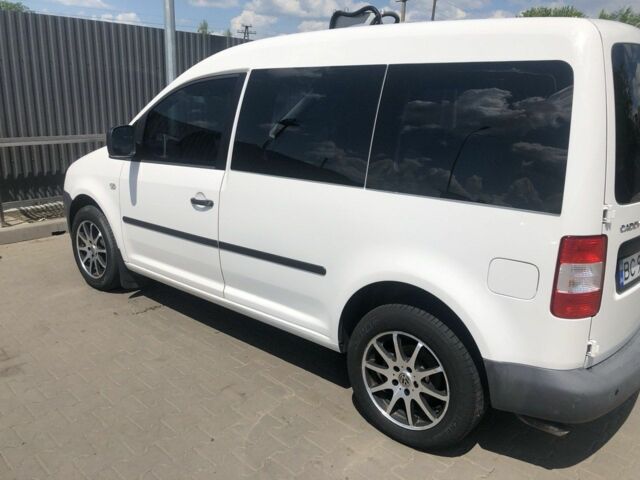 Белый Фольксваген Кадди, объемом двигателя 0 л и пробегом 358 тыс. км за 5800 $, фото 3 на Automoto.ua