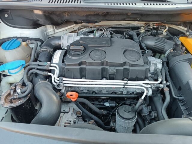 Белый Фольксваген Кадди, объемом двигателя 1.9 л и пробегом 348 тыс. км за 5100 $, фото 7 на Automoto.ua