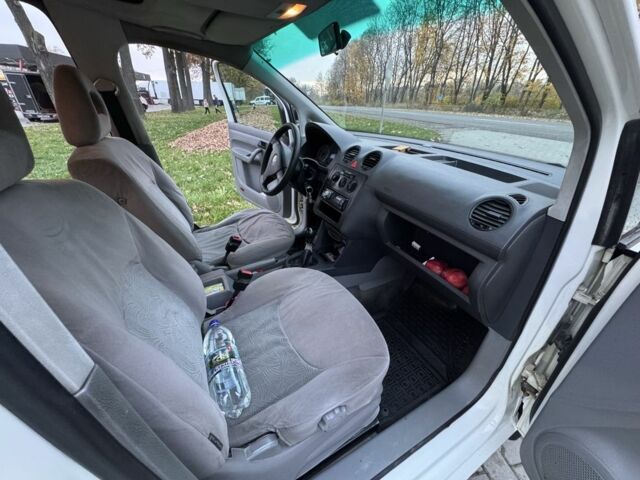 Білий Фольксваген Кадді, об'ємом двигуна 2 л та пробігом 462 тис. км за 5650 $, фото 5 на Automoto.ua