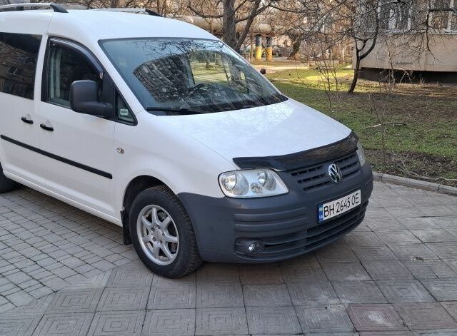 Білий Фольксваген Кадді, об'ємом двигуна 2 л та пробігом 263 тис. км за 5300 $, фото 3 на Automoto.ua