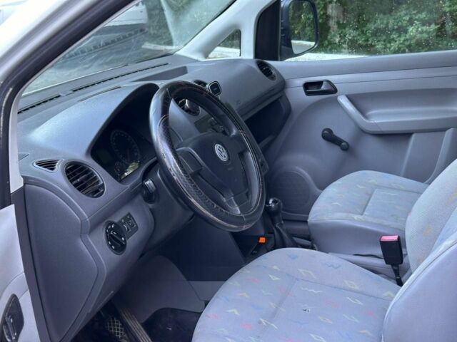 Білий Фольксваген Кадді, об'ємом двигуна 2 л та пробігом 217 тис. км за 5200 $, фото 6 на Automoto.ua