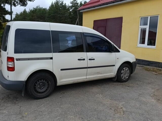 Белый Фольксваген Кадди, объемом двигателя 2 л и пробегом 270 тыс. км за 7000 $, фото 3 на Automoto.ua