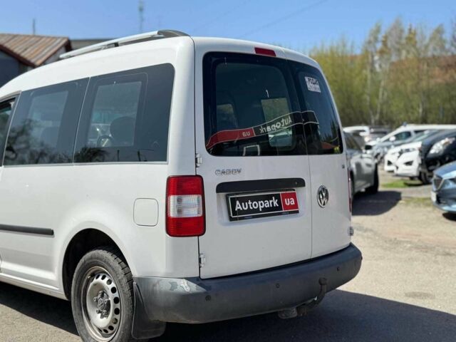 Белый Фольксваген Кадди, объемом двигателя 1.6 л и пробегом 335 тыс. км за 6680 $, фото 6 на Automoto.ua