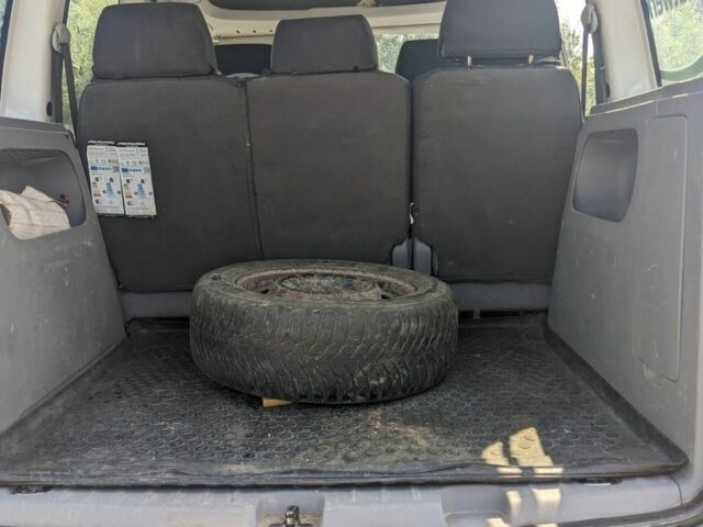 Білий Фольксваген Кадді, об'ємом двигуна 2 л та пробігом 147 тис. км за 7140 $, фото 7 на Automoto.ua