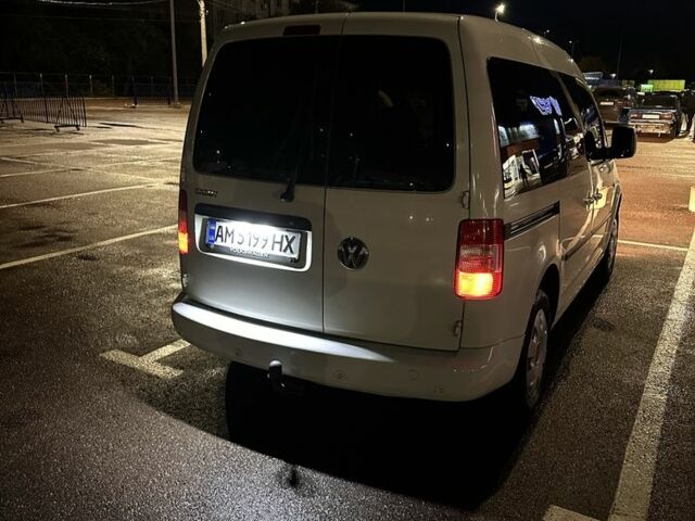 Білий Фольксваген Кадді, об'ємом двигуна 1.9 л та пробігом 300 тис. км за 8000 $, фото 5 на Automoto.ua