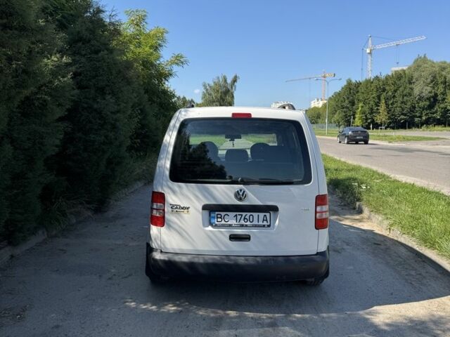 Белый Фольксваген Кадди, объемом двигателя 1.2 л и пробегом 320 тыс. км за 6199 $, фото 4 на Automoto.ua