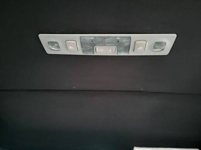 Белый Фольксваген Кадди, объемом двигателя 1.6 л и пробегом 333 тыс. км за 6600 $, фото 22 на Automoto.ua