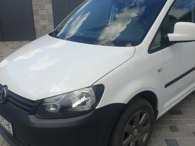 Білий Фольксваген Кадді, об'ємом двигуна 1.6 л та пробігом 290 тис. км за 9600 $, фото 2 на Automoto.ua