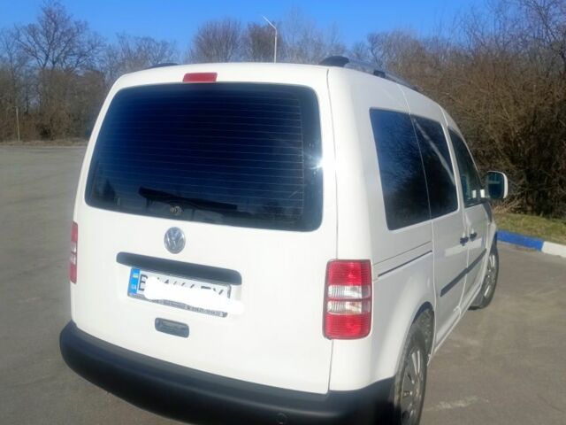 Белый Фольксваген Кадди, объемом двигателя 1.6 л и пробегом 268 тыс. км за 8750 $, фото 7 на Automoto.ua