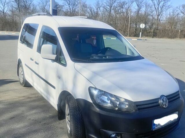 Белый Фольксваген Кадди, объемом двигателя 1.6 л и пробегом 268 тыс. км за 8750 $, фото 3 на Automoto.ua
