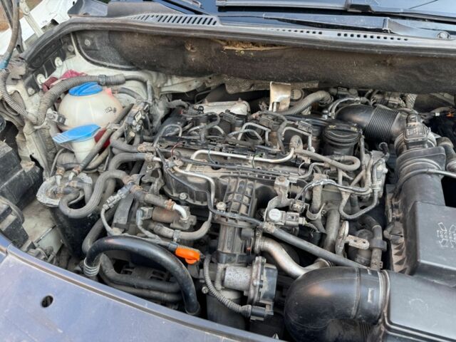 Белый Фольксваген Кадди, объемом двигателя 1.6 л и пробегом 190 тыс. км за 8700 $, фото 12 на Automoto.ua