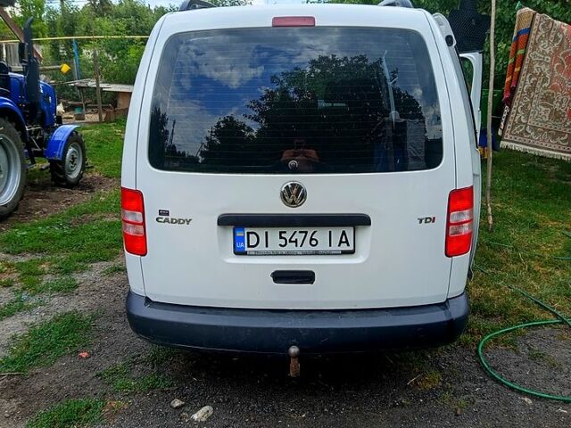 Білий Фольксваген Кадді, об'ємом двигуна 1.6 л та пробігом 208 тис. км за 8000 $, фото 7 на Automoto.ua