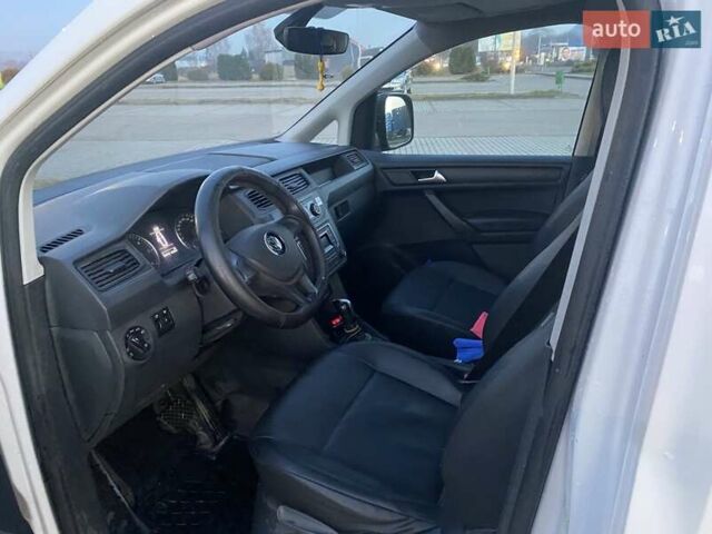 Білий Фольксваген Кадді, об'ємом двигуна 1.99 л та пробігом 280 тис. км за 11500 $, фото 4 на Automoto.ua