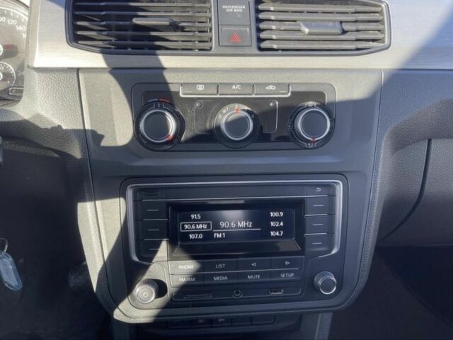 Белый Фольксваген Кадди, объемом двигателя 2 л и пробегом 228 тыс. км за 12900 $, фото 19 на Automoto.ua