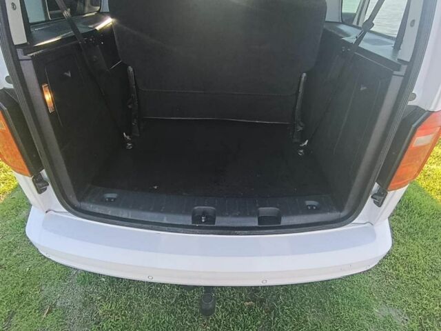 Білий Фольксваген Кадді, об'ємом двигуна 2 л та пробігом 313 тис. км за 18300 $, фото 12 на Automoto.ua