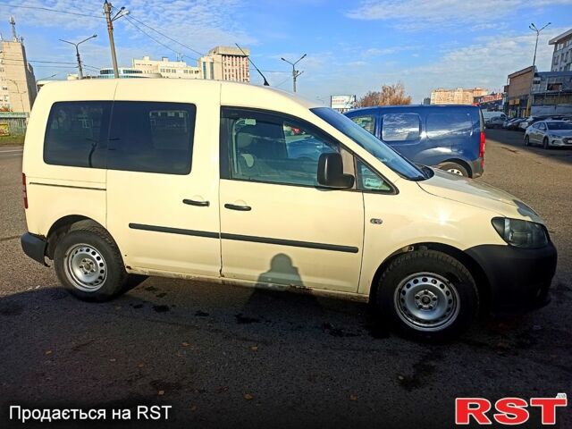 Бежевий Фольксваген Кадді, об'ємом двигуна 2 л та пробігом 252 тис. км за 9000 $, фото 4 на Automoto.ua