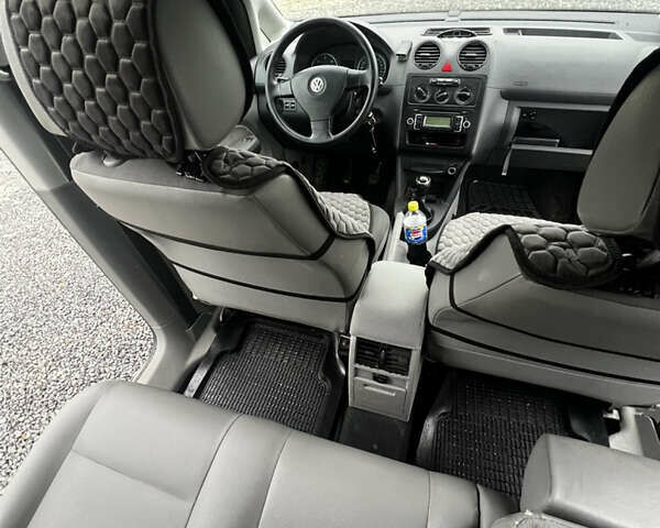 Бежевий Фольксваген Кадді, об'ємом двигуна 1.9 л та пробігом 350 тис. км за 9200 $, фото 23 на Automoto.ua