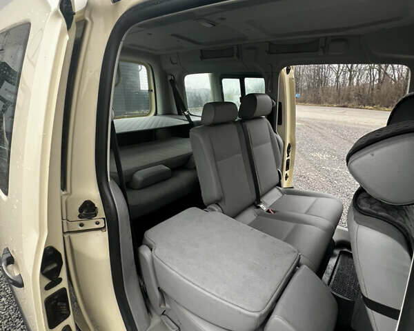 Бежевий Фольксваген Кадді, об'ємом двигуна 1.9 л та пробігом 350 тис. км за 9200 $, фото 25 на Automoto.ua