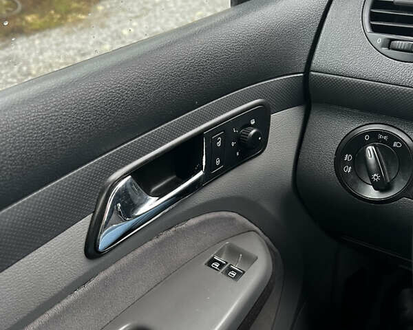 Бежевий Фольксваген Кадді, об'ємом двигуна 1.9 л та пробігом 350 тис. км за 9200 $, фото 34 на Automoto.ua