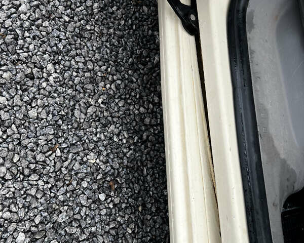 Бежевий Фольксваген Кадді, об'ємом двигуна 1.9 л та пробігом 350 тис. км за 9200 $, фото 1 на Automoto.ua