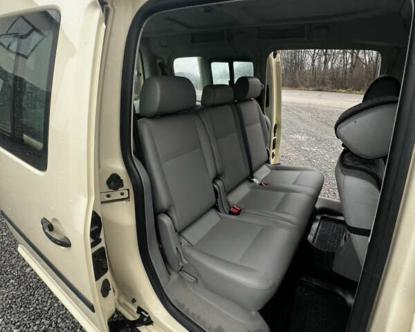 Бежевий Фольксваген Кадді, об'ємом двигуна 1.9 л та пробігом 350 тис. км за 9200 $, фото 27 на Automoto.ua