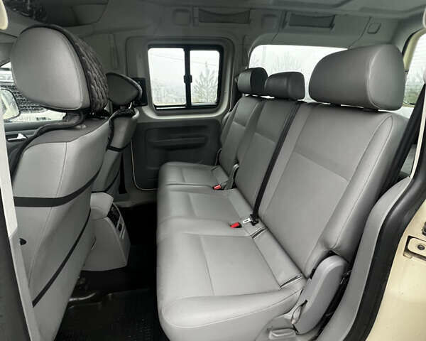 Бежевий Фольксваген Кадді, об'ємом двигуна 1.9 л та пробігом 350 тис. км за 9200 $, фото 28 на Automoto.ua