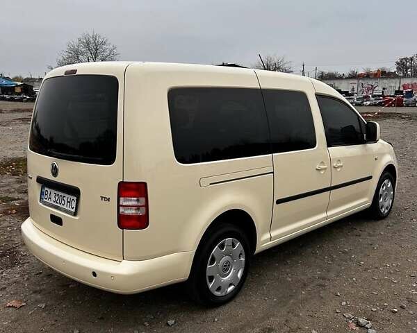 Бежевый Фольксваген Кадди, объемом двигателя 1.6 л и пробегом 250 тыс. км за 10300 $, фото 2 на Automoto.ua