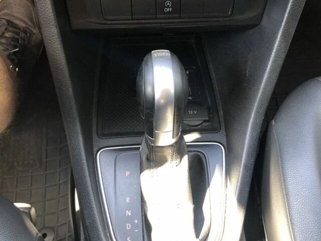 Бежевий Фольксваген Кадді, об'ємом двигуна 2 л та пробігом 300 тис. км за 14000 $, фото 19 на Automoto.ua