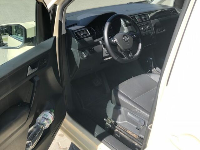 Бежевий Фольксваген Кадді, об'ємом двигуна 2 л та пробігом 300 тис. км за 14000 $, фото 12 на Automoto.ua