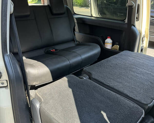 Бежевый Фольксваген Кадди, объемом двигателя 2 л и пробегом 86 тыс. км за 25000 $, фото 10 на Automoto.ua