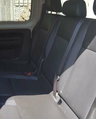 Бежевий Фольксваген Кадді, об'ємом двигуна 1.97 л та пробігом 300 тис. км за 14300 $, фото 1 на Automoto.ua