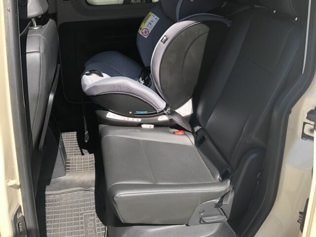 Бежевий Фольксваген Кадді, об'ємом двигуна 2 л та пробігом 300 тис. км за 14000 $, фото 13 на Automoto.ua