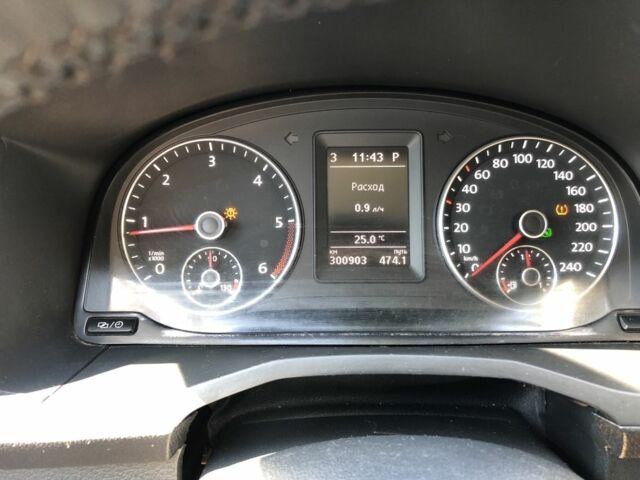 Бежевий Фольксваген Кадді, об'ємом двигуна 2 л та пробігом 300 тис. км за 14000 $, фото 17 на Automoto.ua