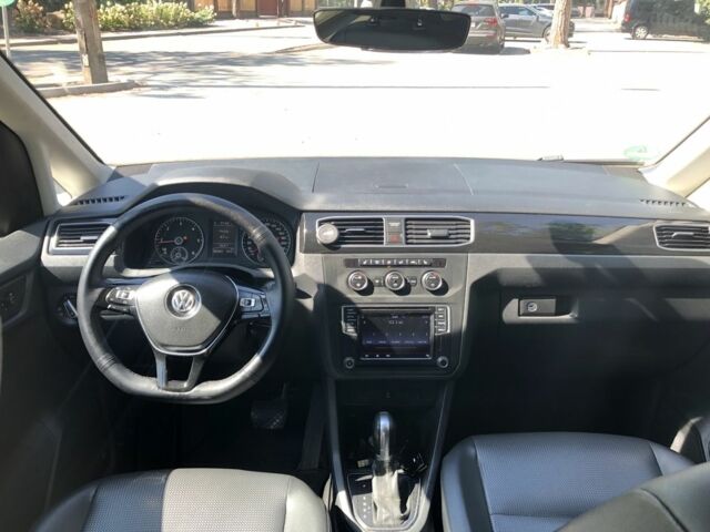 Бежевий Фольксваген Кадді, об'ємом двигуна 2 л та пробігом 300 тис. км за 14000 $, фото 16 на Automoto.ua