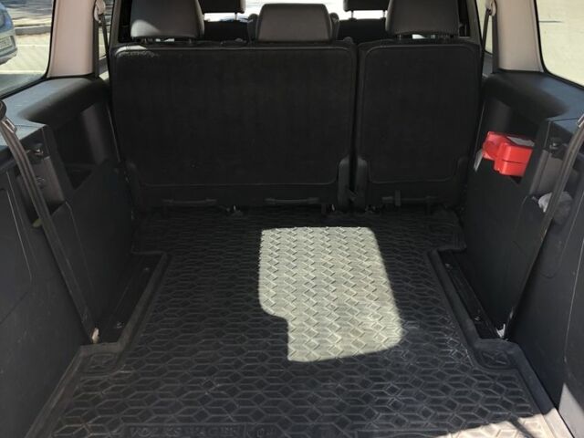 Бежевий Фольксваген Кадді, об'ємом двигуна 2 л та пробігом 300 тис. км за 14000 $, фото 15 на Automoto.ua