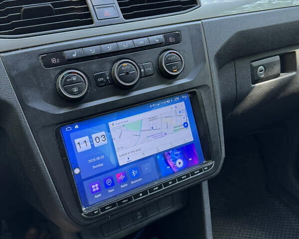 Бежевый Фольксваген Кадди, объемом двигателя 2 л и пробегом 86 тыс. км за 25000 $, фото 4 на Automoto.ua