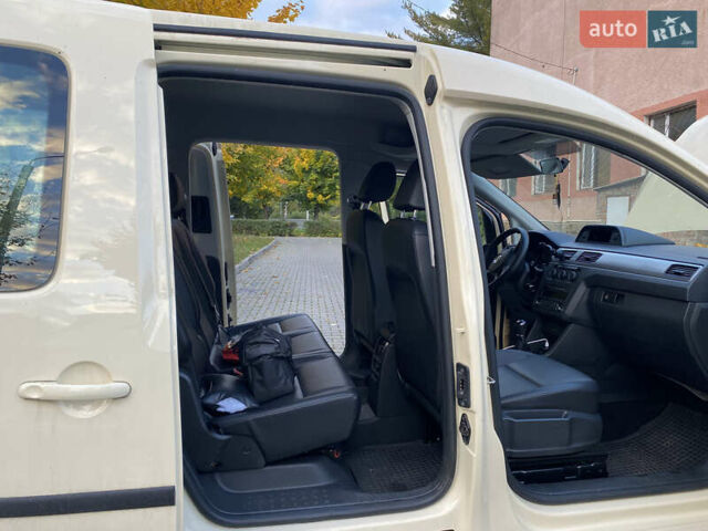 Бежевый Фольксваген Кадди, объемом двигателя 1.97 л и пробегом 280 тыс. км за 13000 $, фото 3 на Automoto.ua