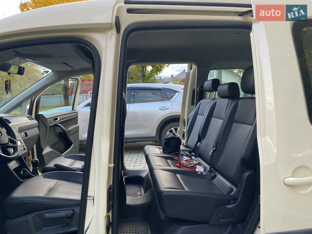 Бежевый Фольксваген Кадди, объемом двигателя 1.97 л и пробегом 280 тыс. км за 13000 $, фото 5 на Automoto.ua