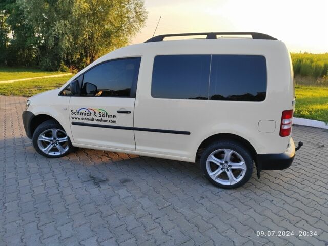 Бежевий Фольксваген Кадді, об'ємом двигуна 1.6 л та пробігом 350 тис. км за 11000 $, фото 2 на Automoto.ua