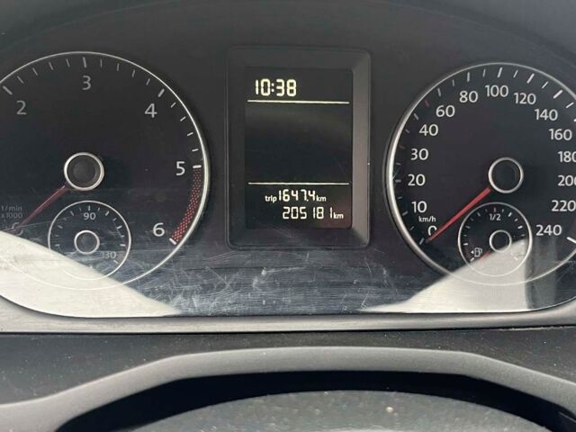 Черный Фольксваген Кадди, объемом двигателя 2 л и пробегом 205 тыс. км за 14999 $, фото 11 на Automoto.ua