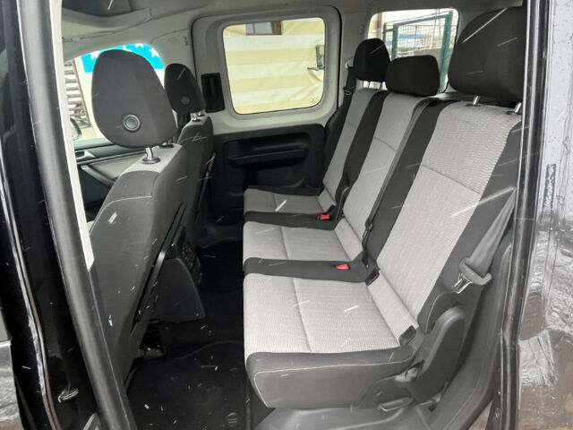 Черный Фольксваген Кадди, объемом двигателя 2 л и пробегом 205 тыс. км за 14999 $, фото 13 на Automoto.ua