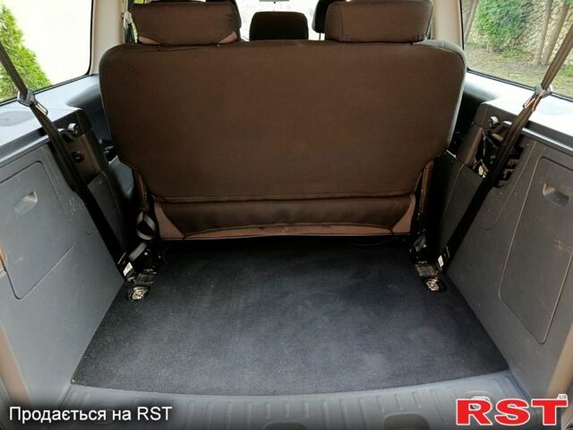 Черный Фольксваген Кадди, объемом двигателя 1.6 л и пробегом 172 тыс. км за 10500 $, фото 10 на Automoto.ua