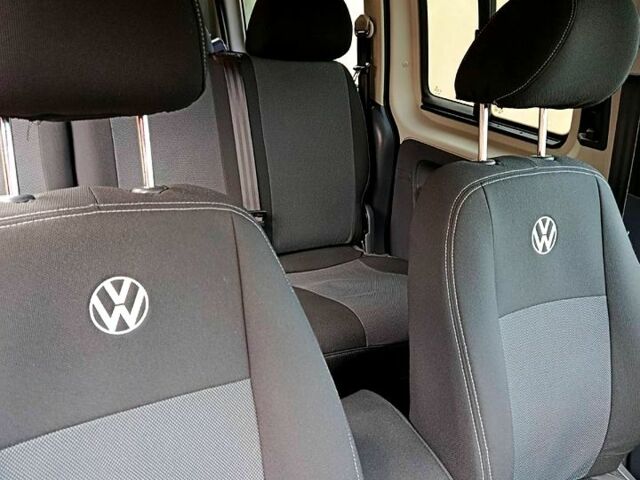 Черный Фольксваген Кадди, объемом двигателя 1.6 л и пробегом 172 тыс. км за 10500 $, фото 13 на Automoto.ua