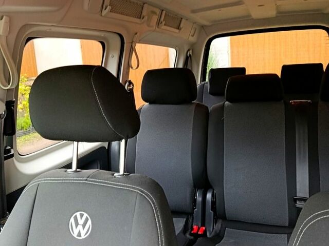 Черный Фольксваген Кадди, объемом двигателя 1.6 л и пробегом 172 тыс. км за 10500 $, фото 12 на Automoto.ua