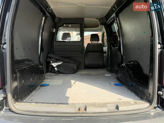 Черный Фольксваген Кадди, объемом двигателя 1.97 л и пробегом 245 тыс. км за 8400 $, фото 29 на Automoto.ua