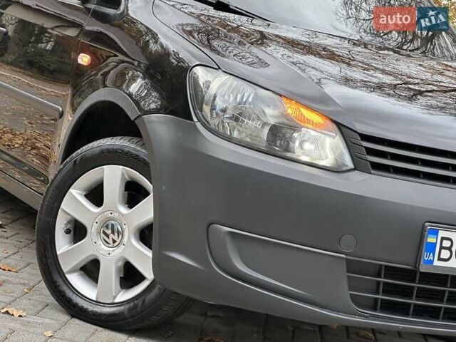 Черный Фольксваген Кадди, объемом двигателя 1.2 л и пробегом 236 тыс. км за 5950 $, фото 44 на Automoto.ua