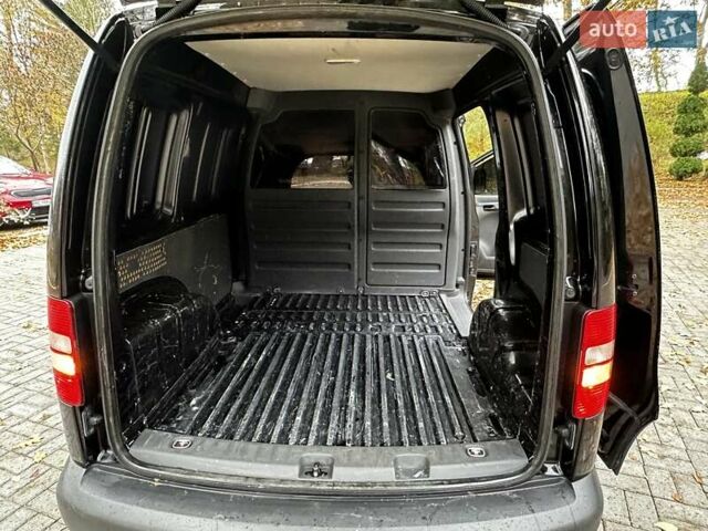 Чорний Фольксваген Кадді, об'ємом двигуна 1.2 л та пробігом 236 тис. км за 5890 $, фото 70 на Automoto.ua